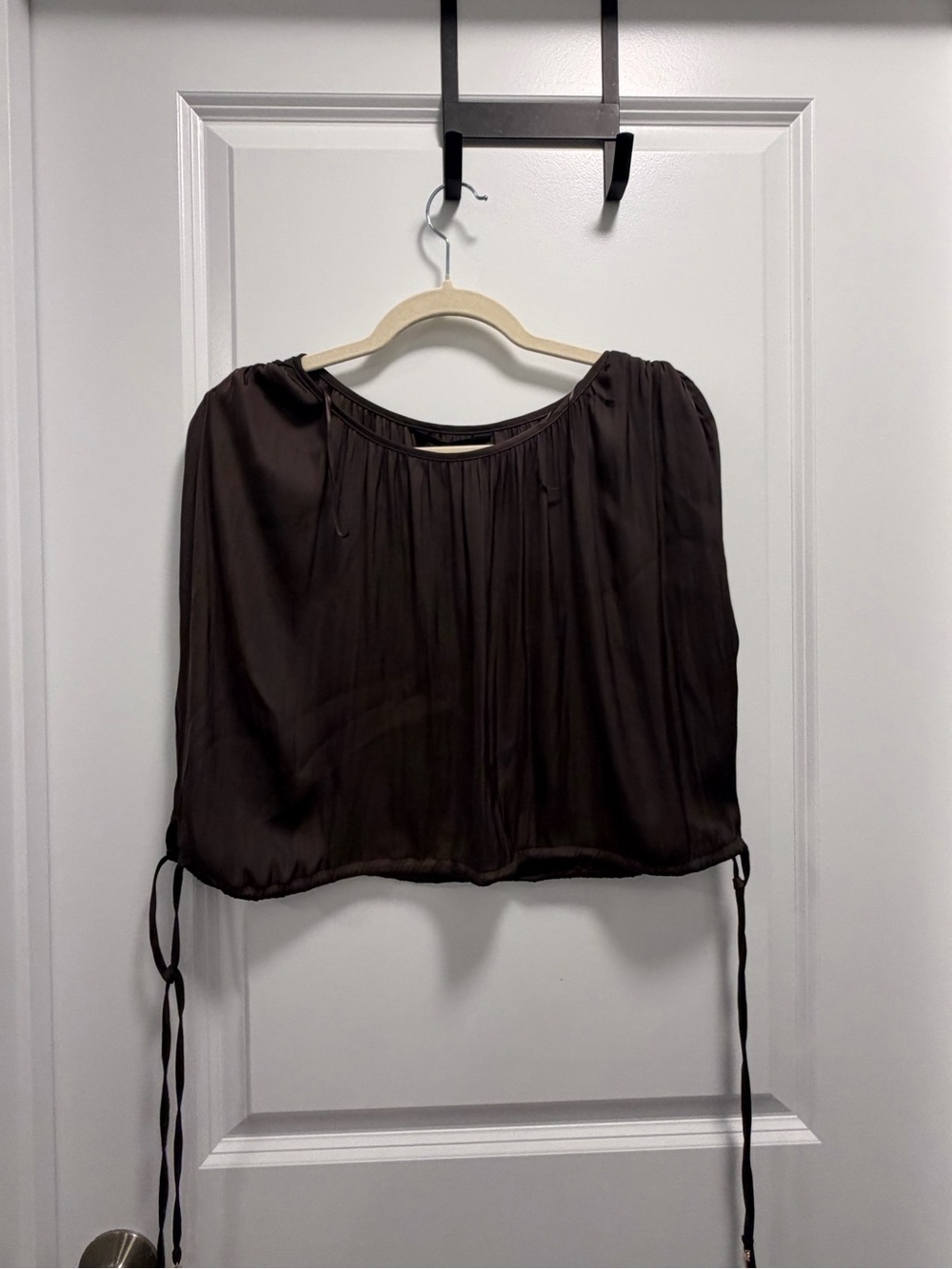 Women's Brown Off-Shoulder Tie-Hem Top